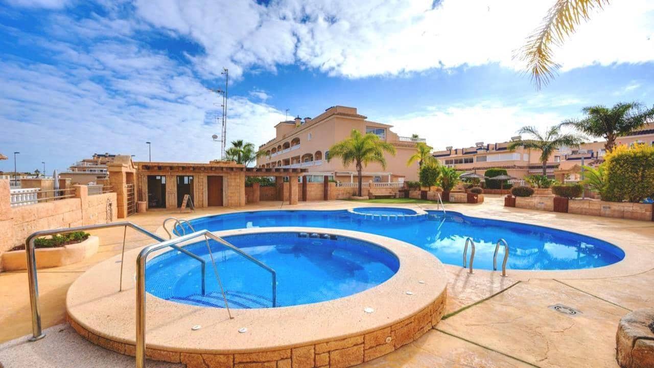 3 soveværelse Lejlighed til salg i Villamartin med swimmingpool garage - € 239.969 (Ref: 8690815)