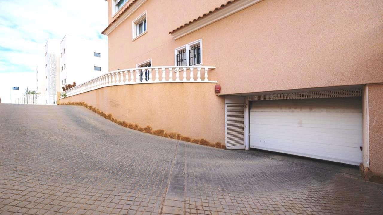 3 soveværelse Lejlighed til salg i Villamartin med swimmingpool garage - € 239.969 (Ref: 8690815)