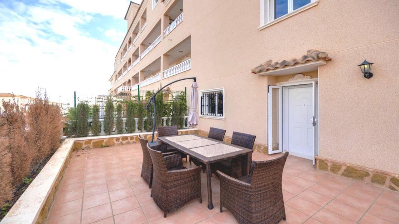 3 soveværelse Lejlighed til salg i Villamartin med swimmingpool garage - € 239.969 (Ref: 8690815)