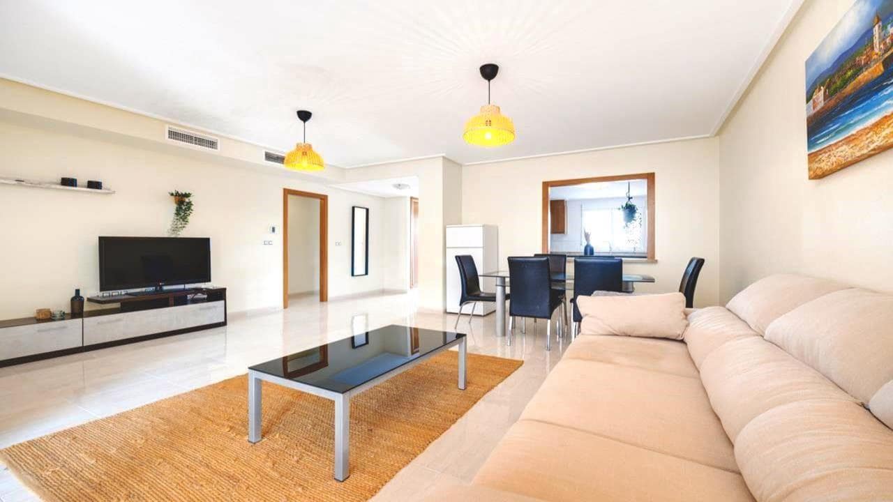 3 soveværelse Lejlighed til salg i Villamartin med swimmingpool garage - € 239.969 (Ref: 8690815)