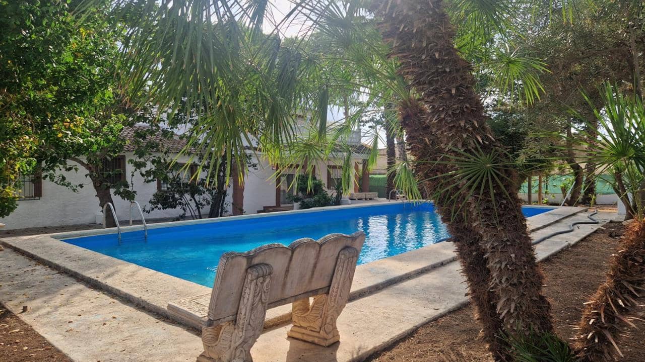 5 soverom Villa til salgs i Orihuela med svømmebasseng garasje - € 390 000 (Ref: 8716875)