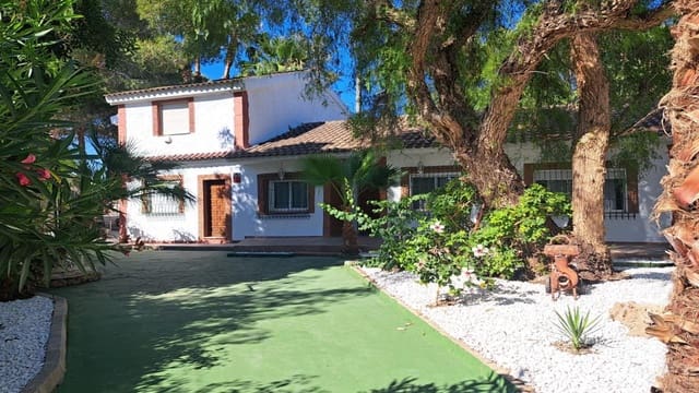 5 soverom Villa til salgs i Orihuela med svømmebasseng garasje - € 390 000 (Ref: 8716875)