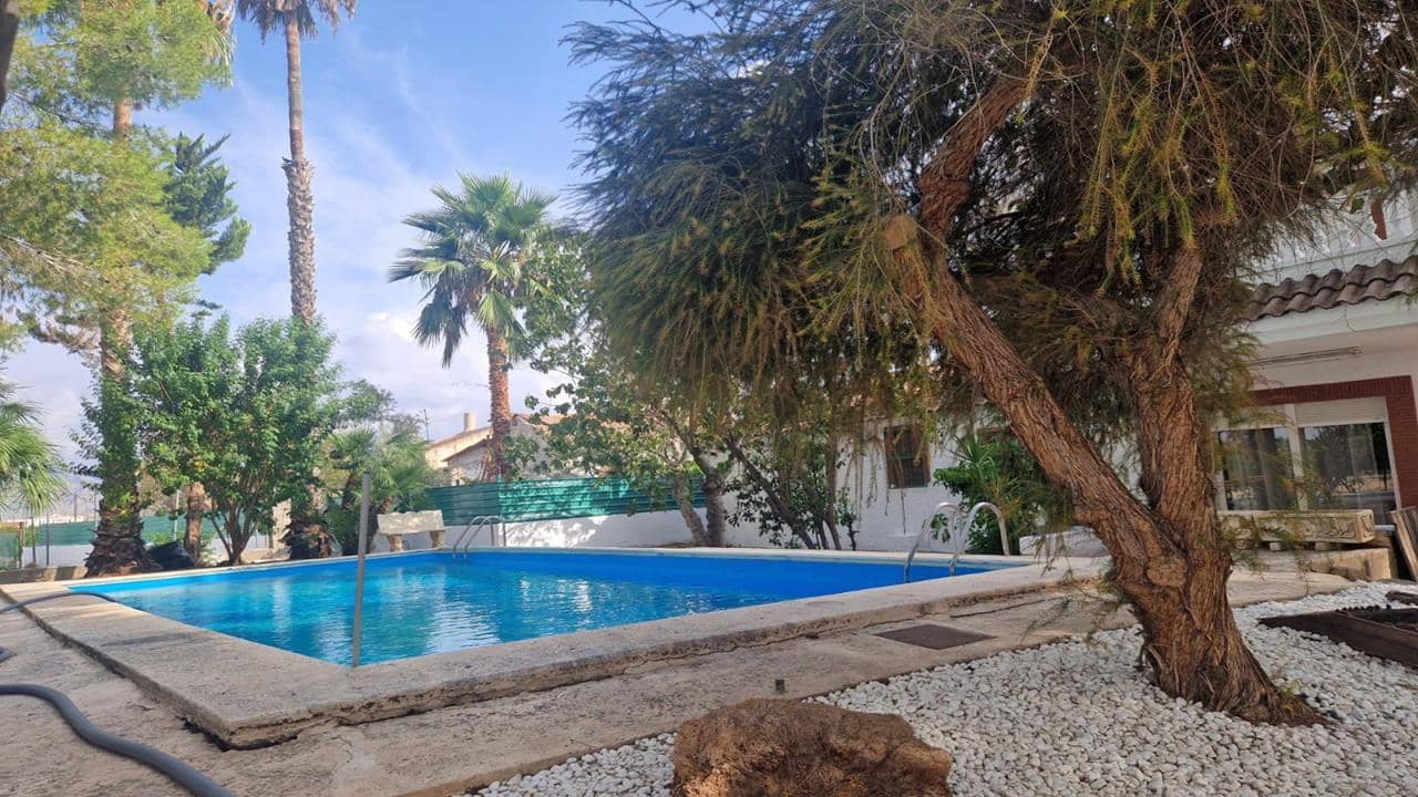 5 soverom Villa til salgs i Orihuela med svømmebasseng garasje - € 390 000 (Ref: 8716875)