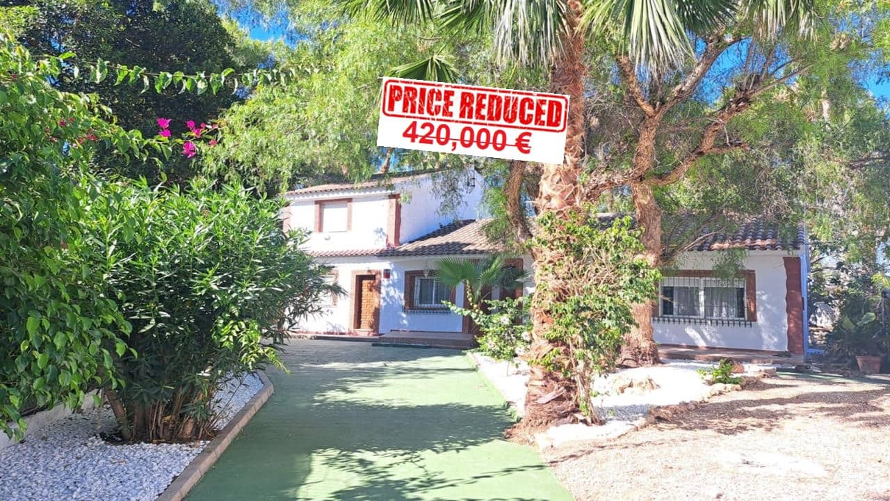 5 soverom Villa til salgs i Orihuela med svømmebasseng garasje - € 390 000 (Ref: 8716875)