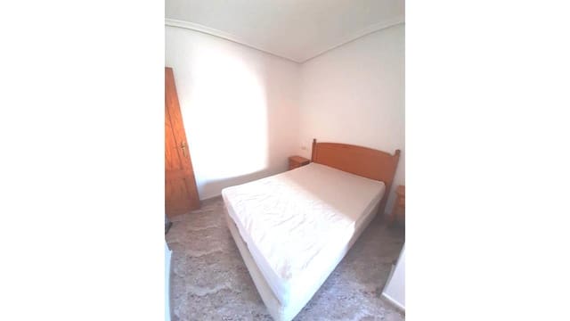 2 quarto Apartamento para venda em Torrevieja com garagem - 130 000 € (Ref: 8728803)