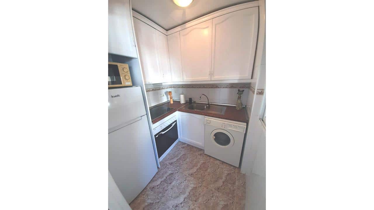 2 bedroom Apartment for sale in Torrevieja with garage - € 130,000 (Ref: 8728803)