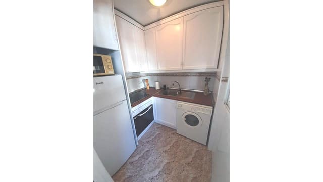 2 quarto Apartamento para venda em Torrevieja com garagem - 130 000 € (Ref: 8728803)