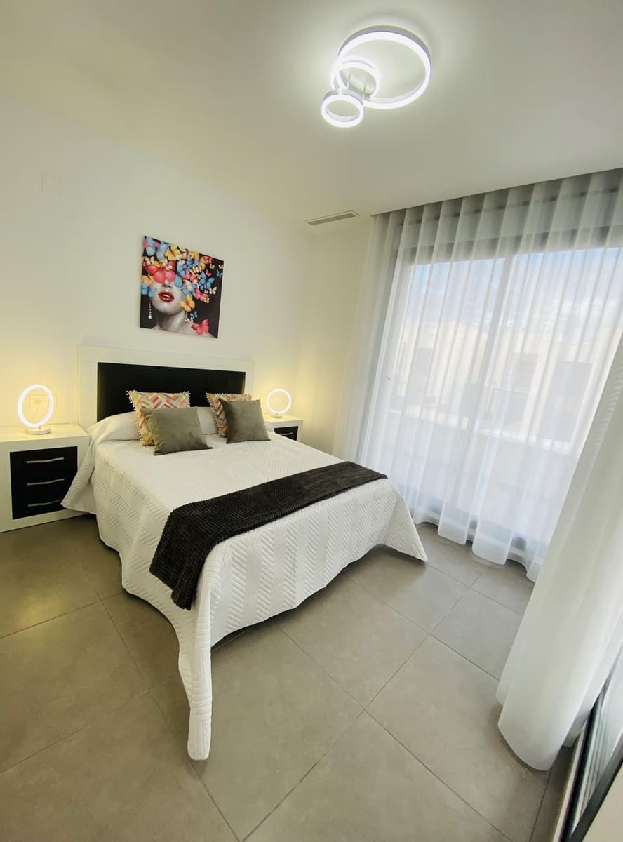 3 bedroom Villa for sale in Rojales with pool garage - € 359,900 (Ref: 8766118)