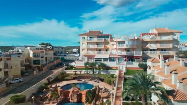2 slaapkamer Appartement te koop in Dehesa de Campoamor, Orihuela met zwembad garage - € 264.500 (Ref: 8796907)