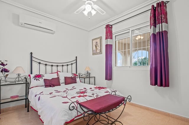 Chalet de 4 habitaciones en Algorfa en venta con piscina garaje - 580.000 € (Ref: 8821138)