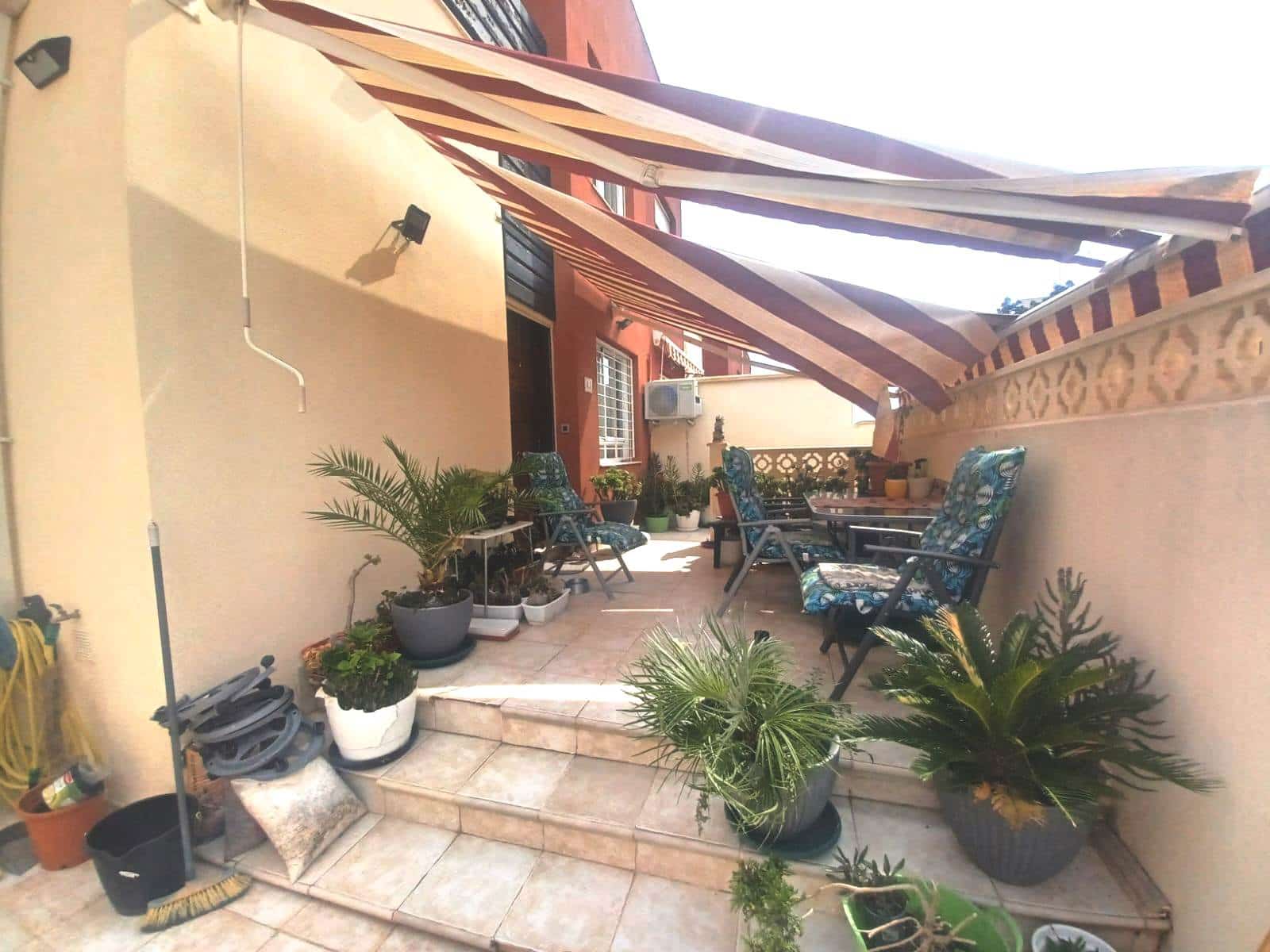 3 camera da letto Villa in vendita in Villamartin con piscina garage - 160.000 € (Rif: 8835981)