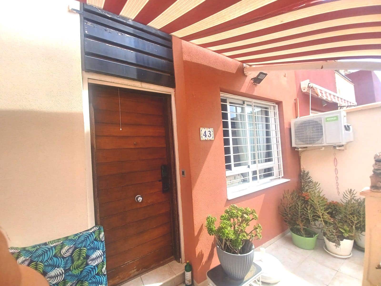 3 camera da letto Villa in vendita in Villamartin con piscina garage - 160.000 € (Rif: 8835981)
