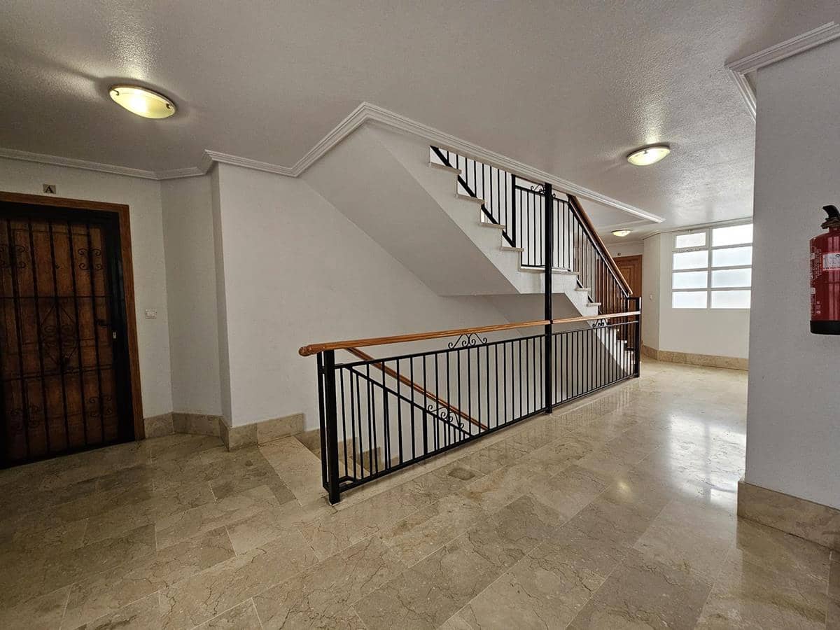 2 soveværelse Lejlighed til salg i La Zenia med swimmingpool - € 189.500 (Ref: 8840436)