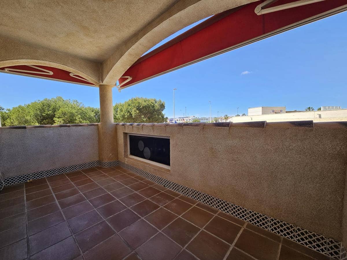 2 soveværelse Lejlighed til salg i La Zenia med swimmingpool - € 189.500 (Ref: 8840436)