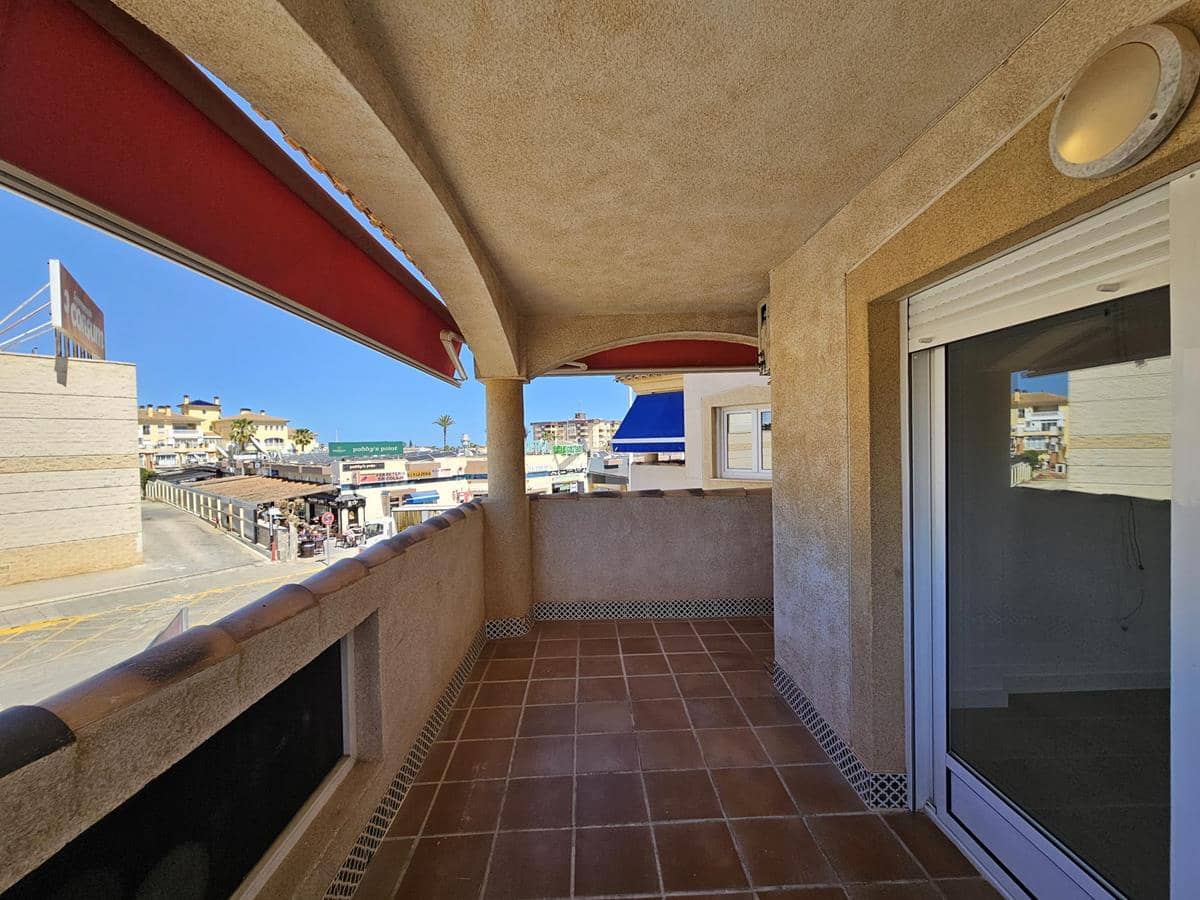 2 soveværelse Lejlighed til salg i La Zenia med swimmingpool - € 189.500 (Ref: 8840436)