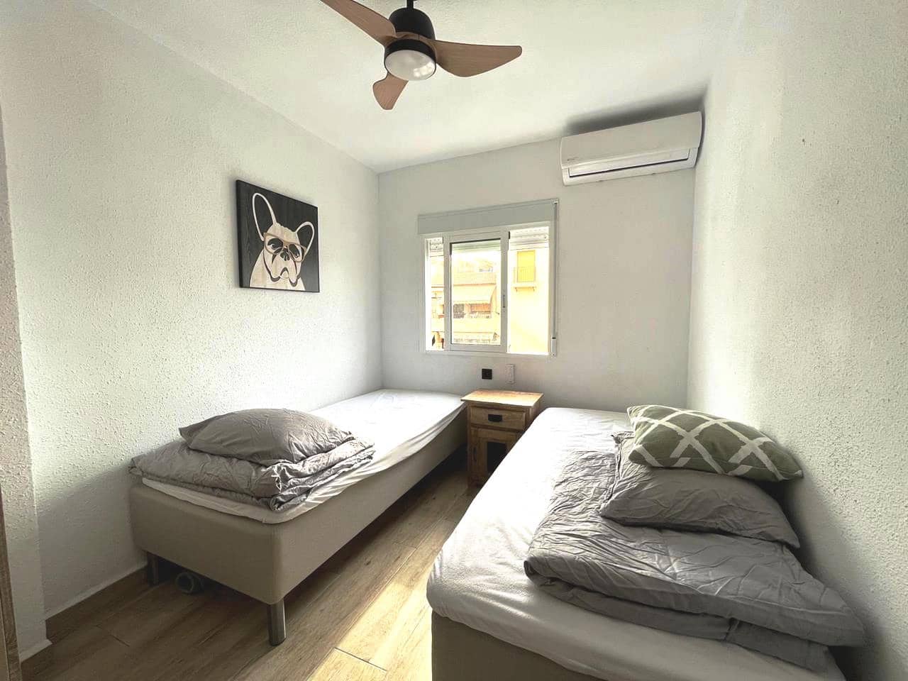 2 bedroom Apartment for sale in Torrevieja with pool - € 179,000 (Ref: 8840437)