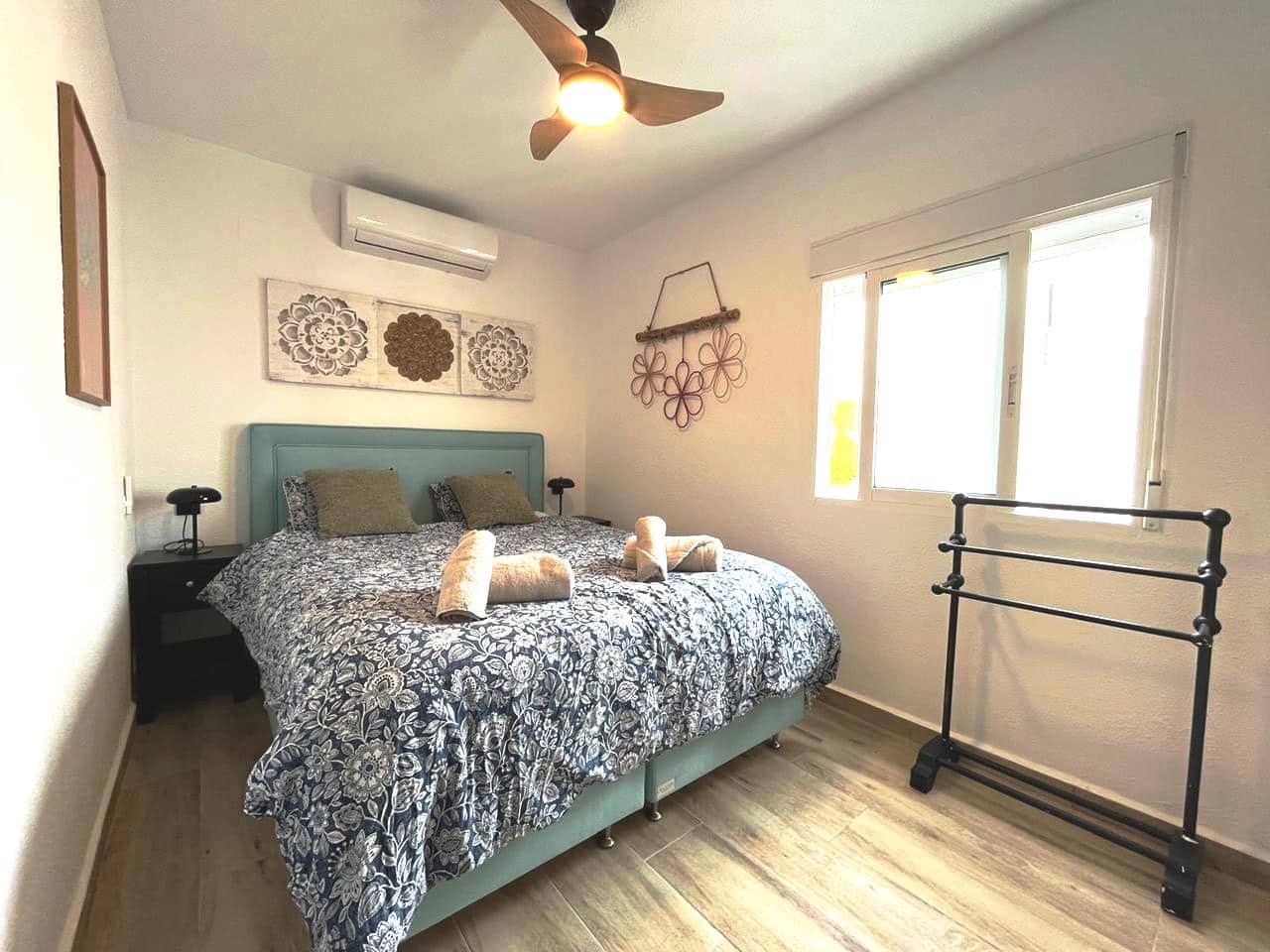 2 bedroom Apartment for sale in Torrevieja with pool - € 179,000 (Ref: 8840437)