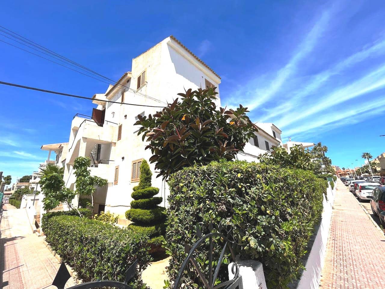 2 bedroom Apartment for sale in Torrevieja with pool - € 179,000 (Ref: 8840437)