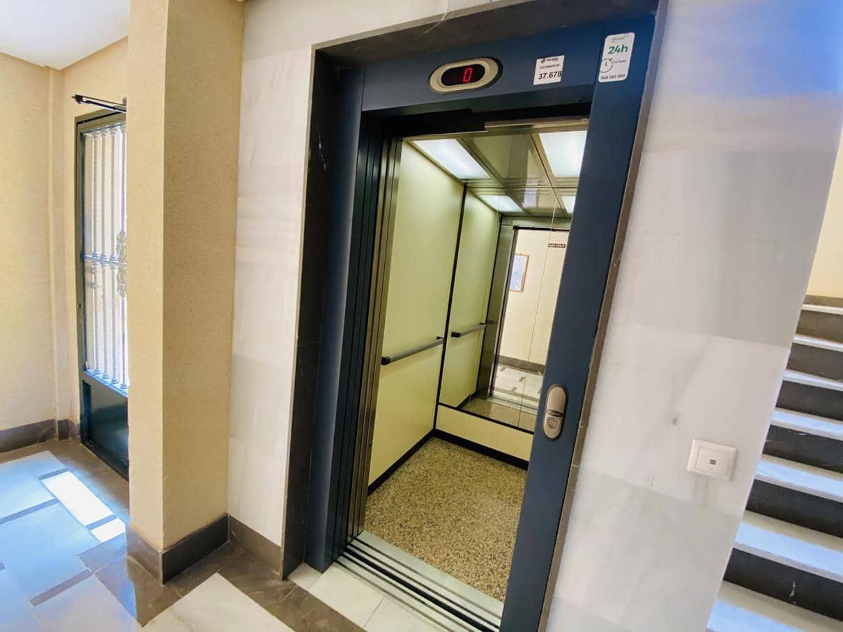 2 soverom Leilighet til salgs i Dehesa de Campoamor med svømmebasseng garasje - € 195 000 (Ref: 8847035)