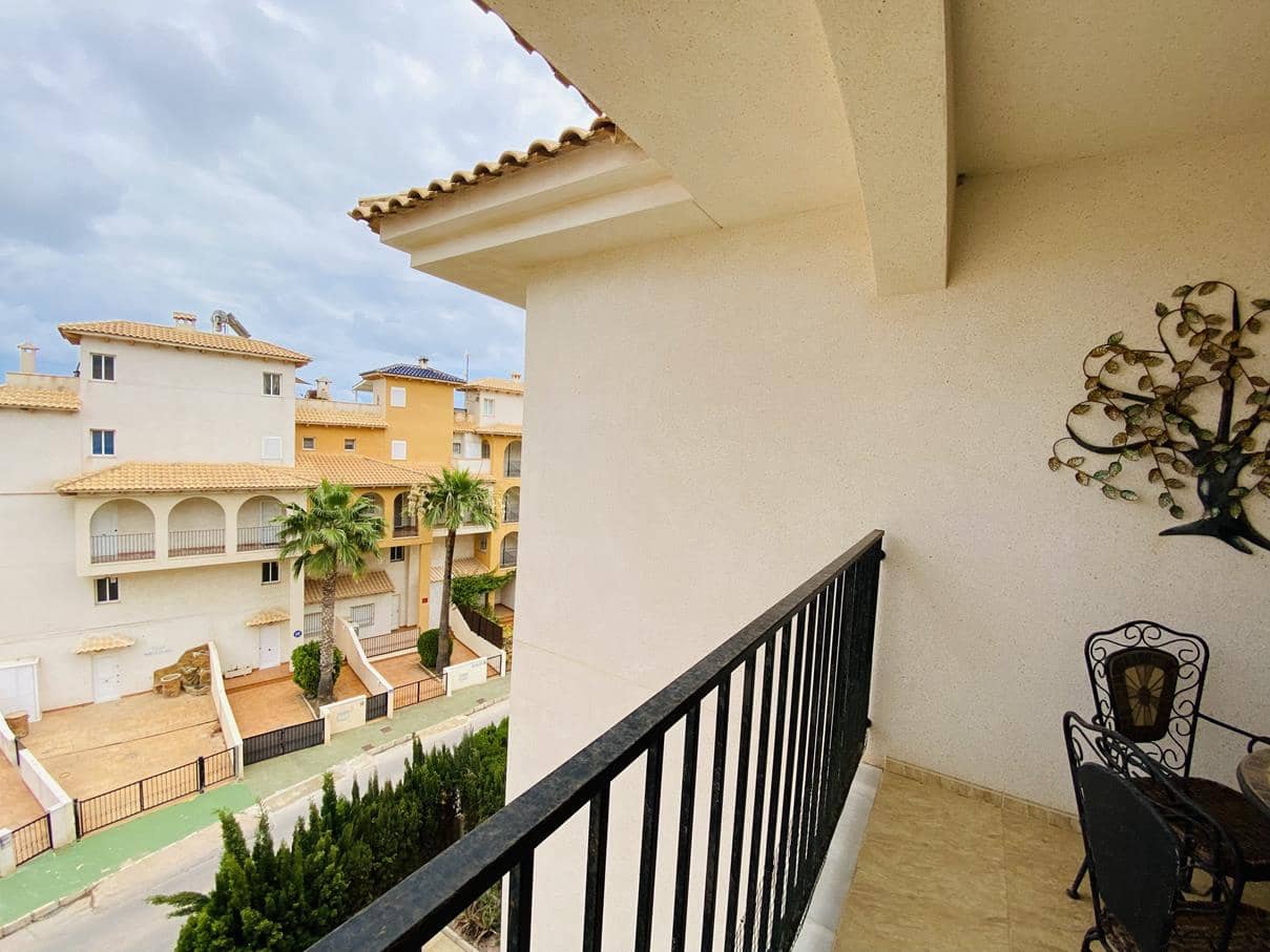 2 soverom Leilighet til salgs i Dehesa de Campoamor med svømmebasseng garasje - € 195 000 (Ref: 8847035)