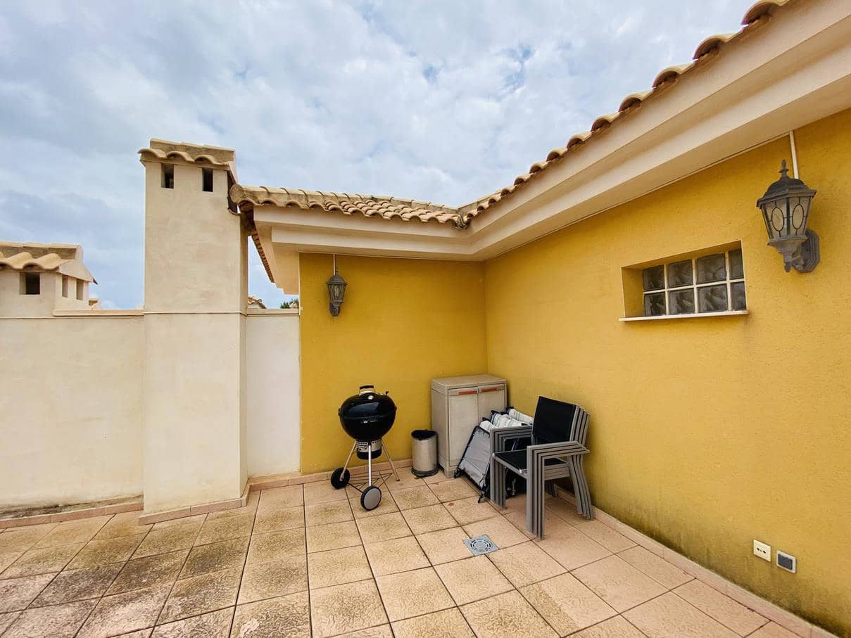 2 soverom Leilighet til salgs i Dehesa de Campoamor med svømmebasseng garasje - € 195 000 (Ref: 8847035)