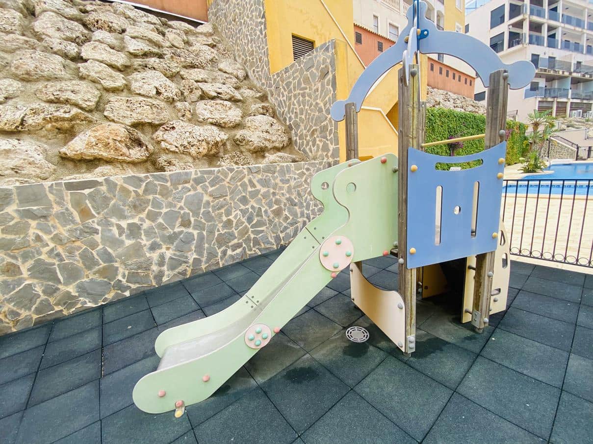 2 soverom Leilighet til salgs i Dehesa de Campoamor med svømmebasseng garasje - € 195 000 (Ref: 8847035)