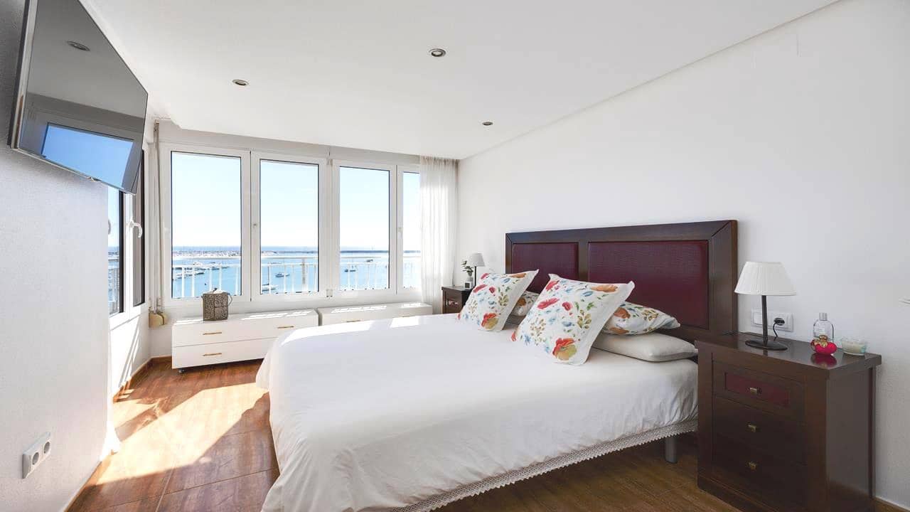 3 soveværelse Lejlighed til salg i Torrevieja med swimmingpool garage - € 379.990 (Ref: 8898034)