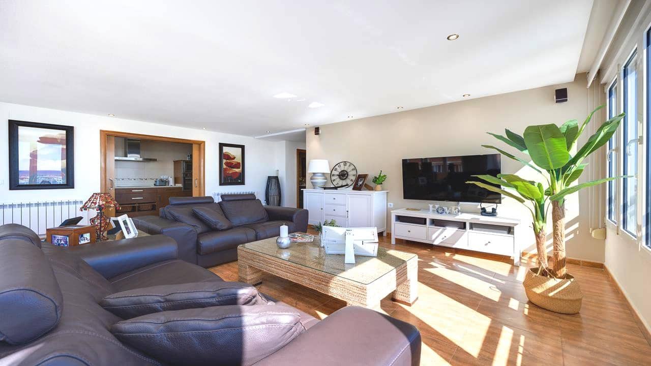 3 soveværelse Lejlighed til salg i Torrevieja med swimmingpool garage - € 379.990 (Ref: 8898034)