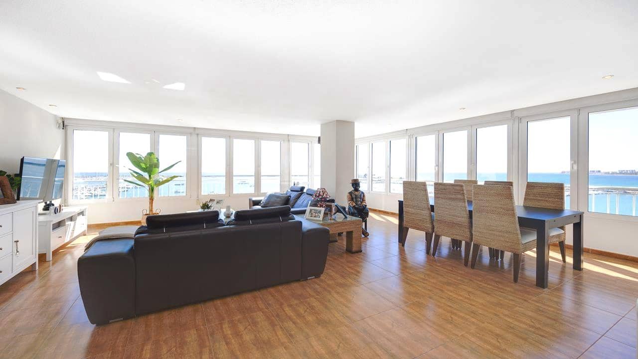 3 soveværelse Lejlighed til salg i Torrevieja med swimmingpool garage - € 379.990 (Ref: 8898034)