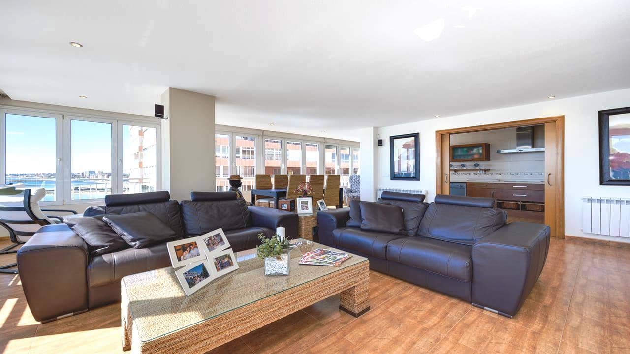 3 soveværelse Lejlighed til salg i Torrevieja med swimmingpool garage - € 379.990 (Ref: 8898034)