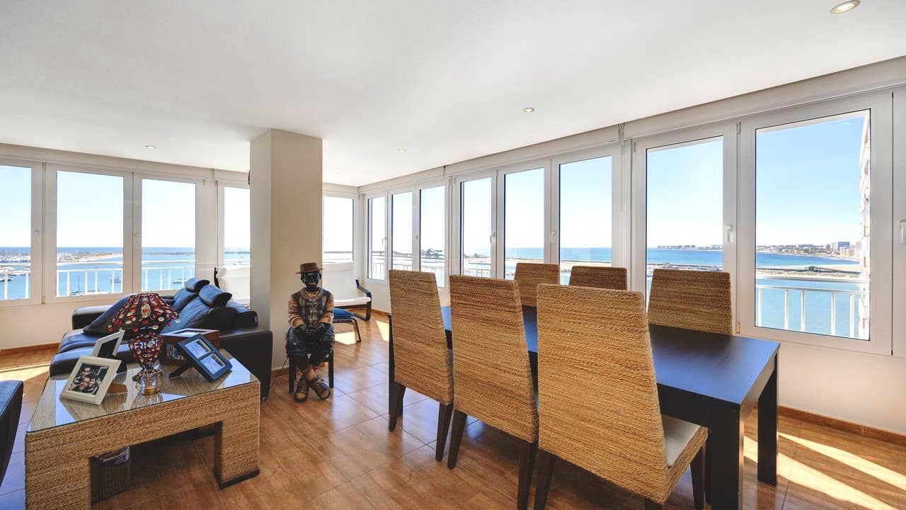 3 soveværelse Lejlighed til salg i Torrevieja med swimmingpool garage - € 379.990 (Ref: 8898034)