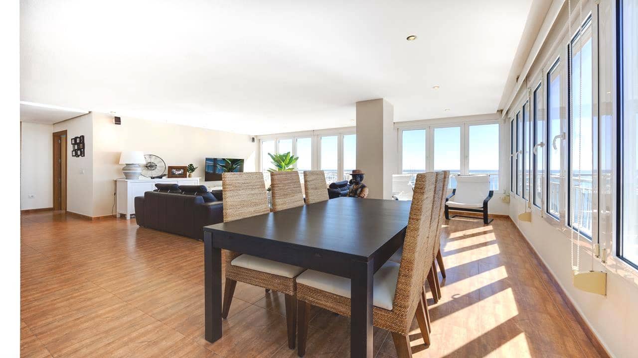 3 soveværelse Lejlighed til salg i Torrevieja med swimmingpool garage - € 379.990 (Ref: 8898034)