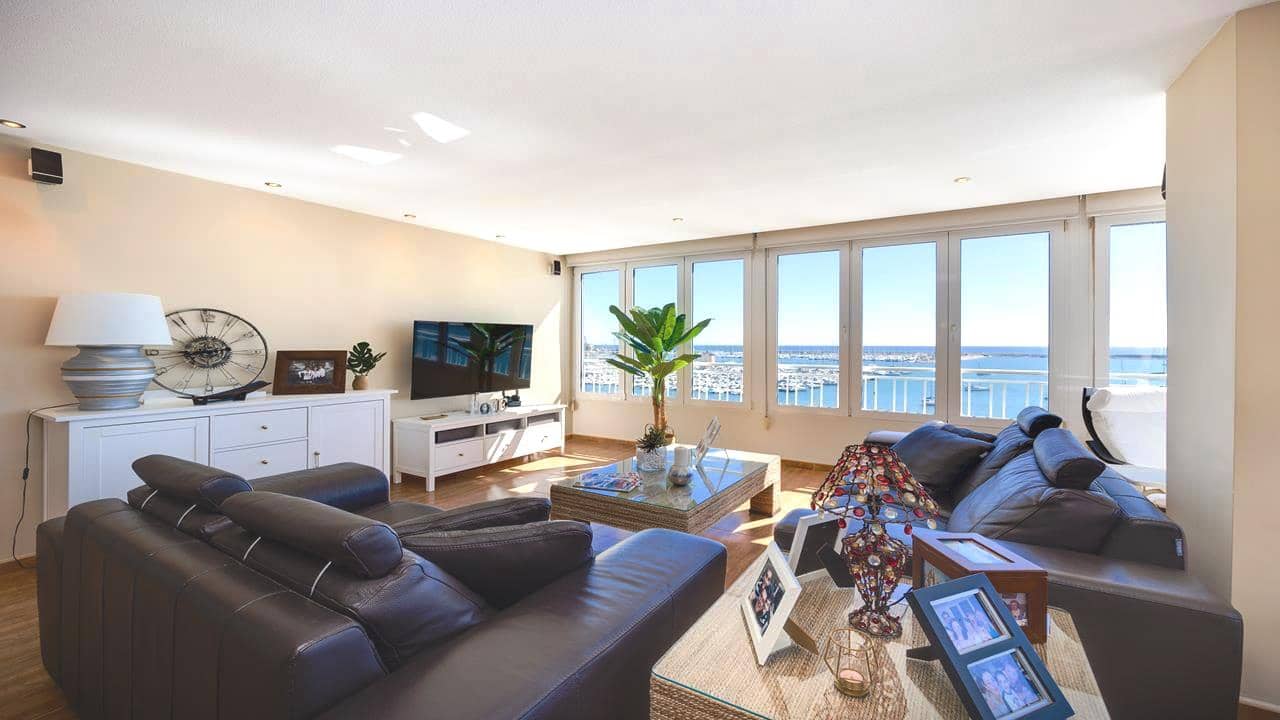 3 soveværelse Lejlighed til salg i Torrevieja med swimmingpool garage - € 379.990 (Ref: 8898034)