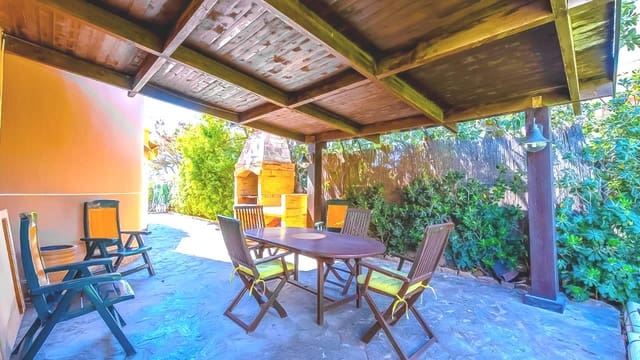 6 soverom Villa til salgs i La Mata, Torrevieja med svømmebasseng garasje - € 999 999 (Ref: 8898138)