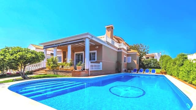 6 soverom Villa til salgs i La Mata, Torrevieja med svømmebasseng garasje - € 999 999 (Ref: 8898138)