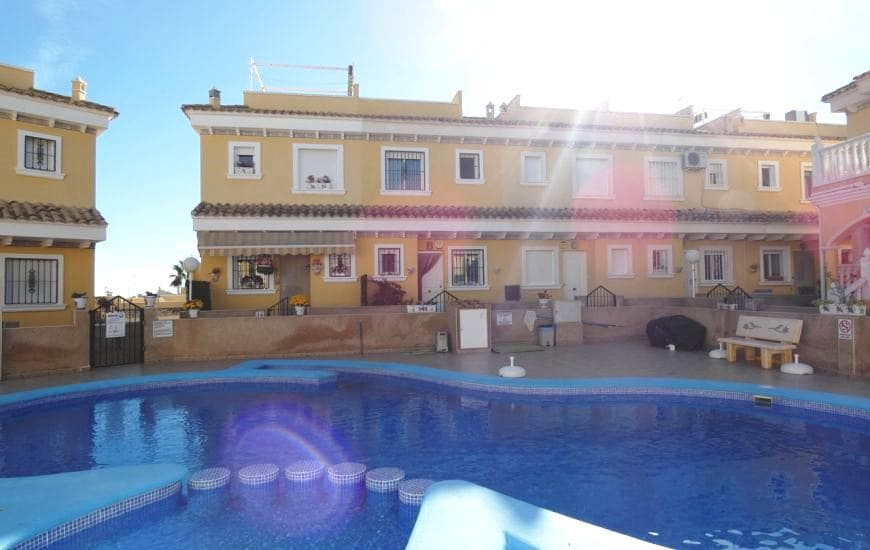 2 quarto Casa em Banda para venda em Algorfa com piscina - 141 995 € (Ref: 8906890)