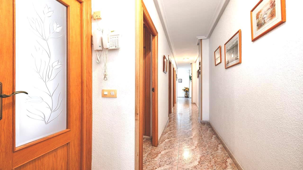 4 soveværelse Lejlighed til salg i Guardamar del Segura med garage - € 191.995 (Ref: 8909746)