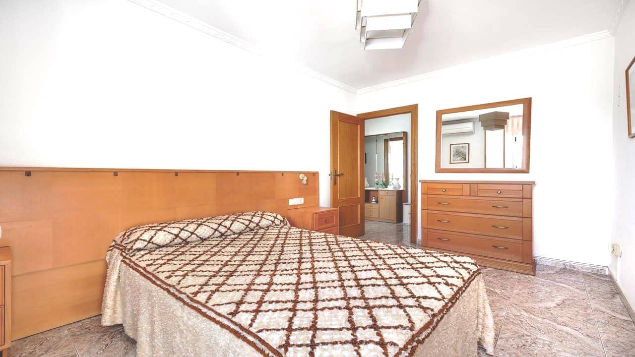 4 soveværelse Lejlighed til salg i Guardamar del Segura med garage - € 191.995 (Ref: 8909746)