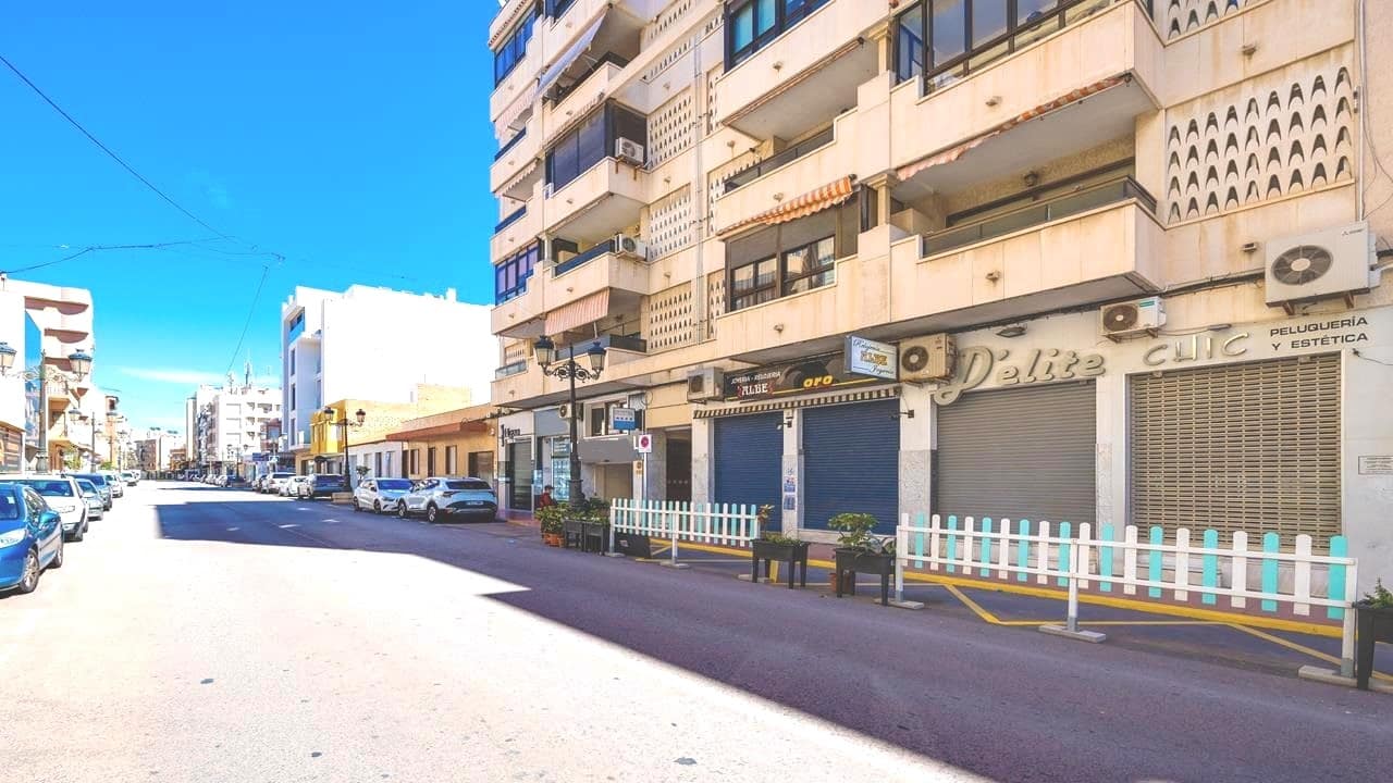 4 soveværelse Lejlighed til salg i Guardamar del Segura med garage - € 191.995 (Ref: 8909746)