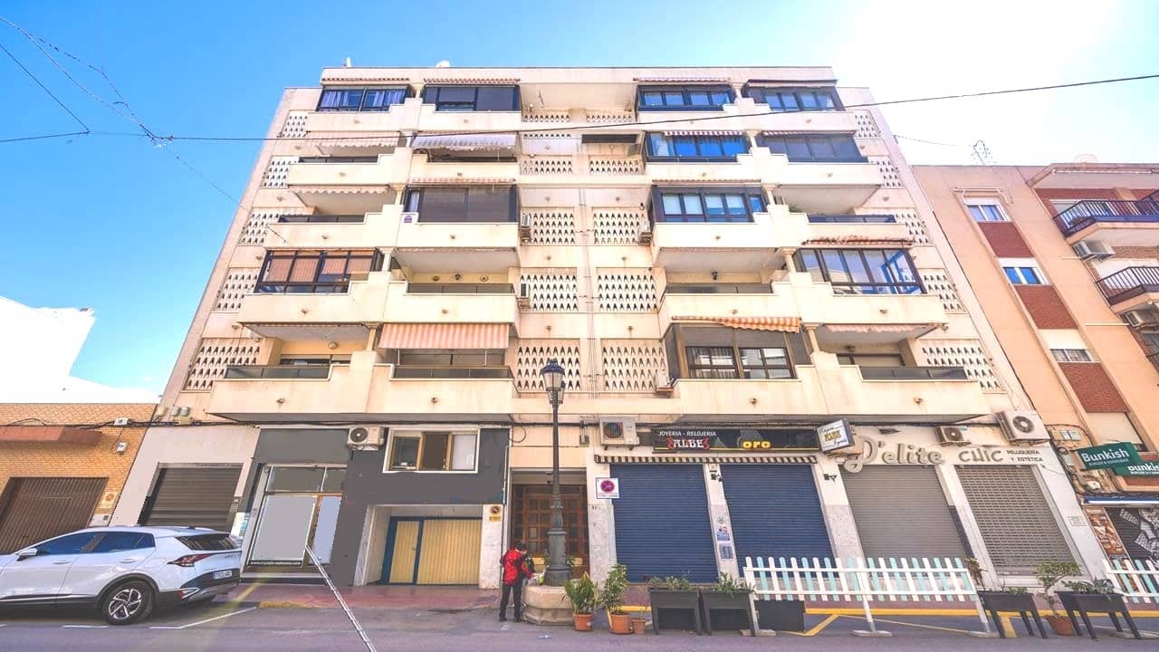 4 soveværelse Lejlighed til salg i Guardamar del Segura med garage - € 191.995 (Ref: 8909746)