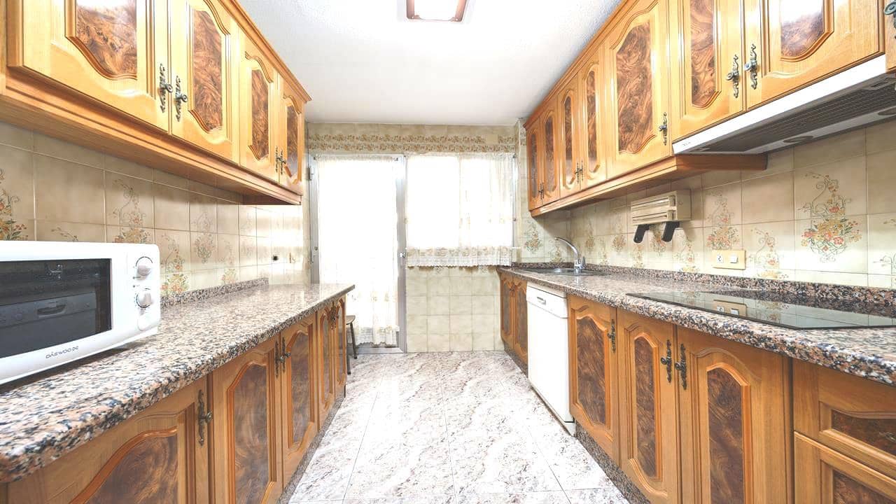 4 soveværelse Lejlighed til salg i Guardamar del Segura med garage - € 191.995 (Ref: 8909746)