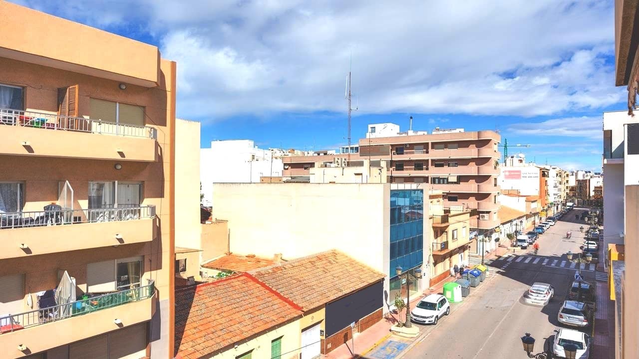 4 soveværelse Lejlighed til salg i Guardamar del Segura med garage - € 191.995 (Ref: 8909746)