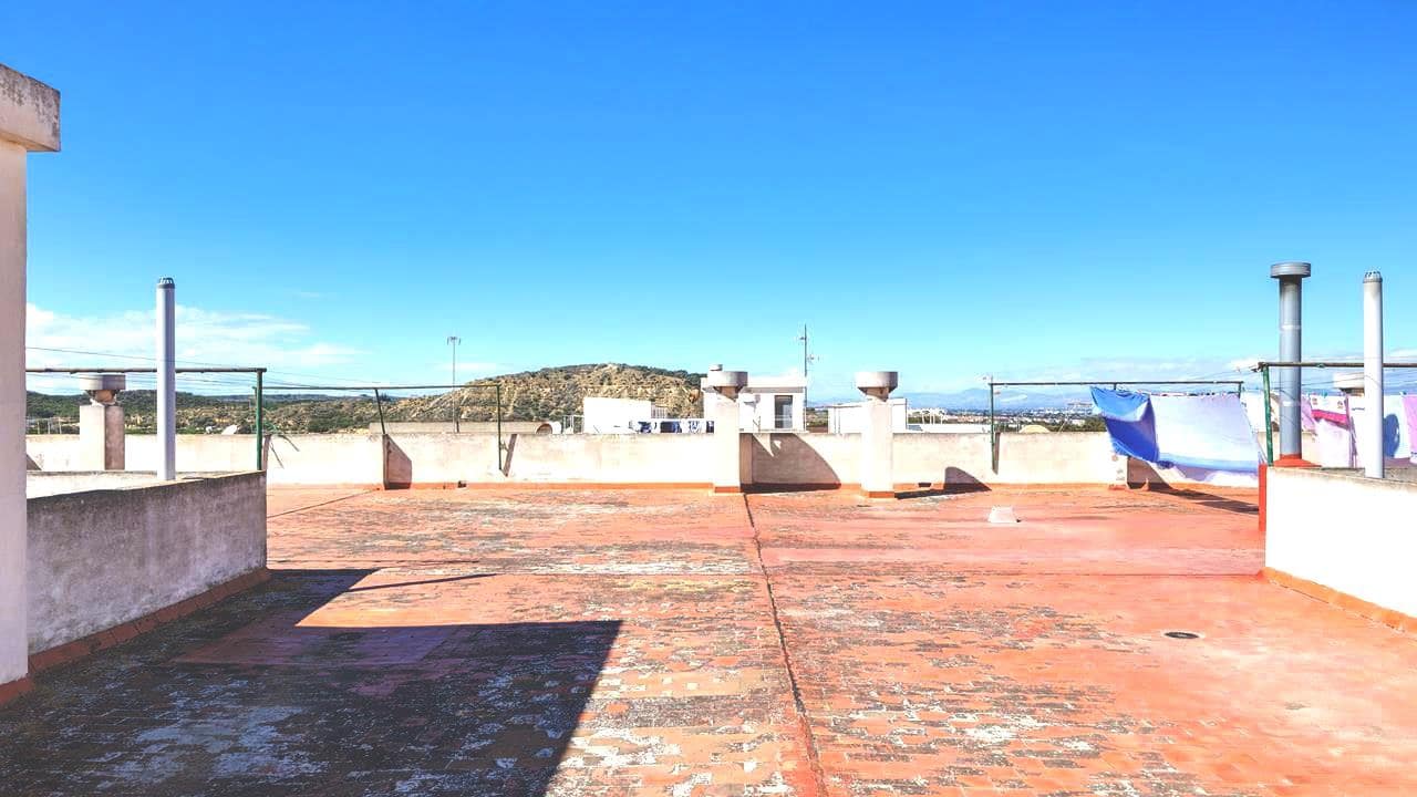 4 soveværelse Lejlighed til salg i Guardamar del Segura med garage - € 191.995 (Ref: 8909746)