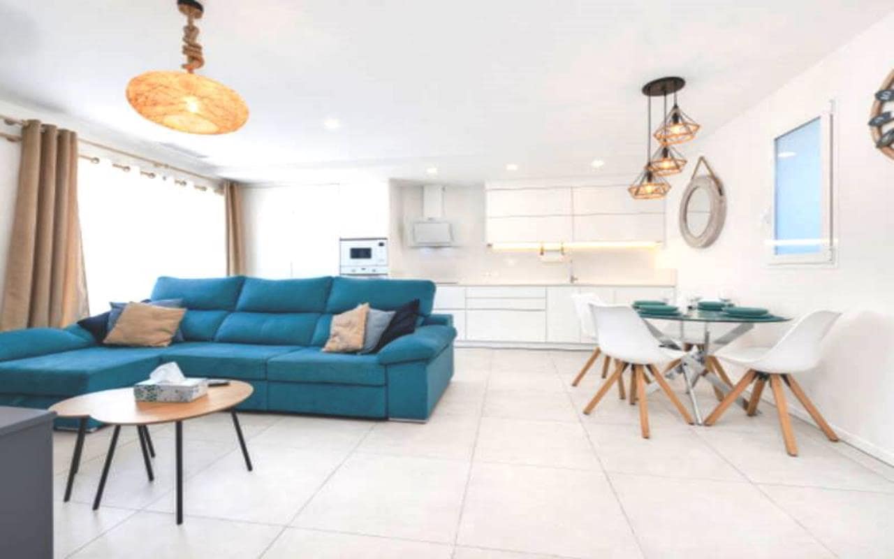 2 makuuhuone Huoneisto myytävänä paikassa Playa Flamenca mukana uima-altaan 
autotalli - 259 000 € (Ref: 8934533)