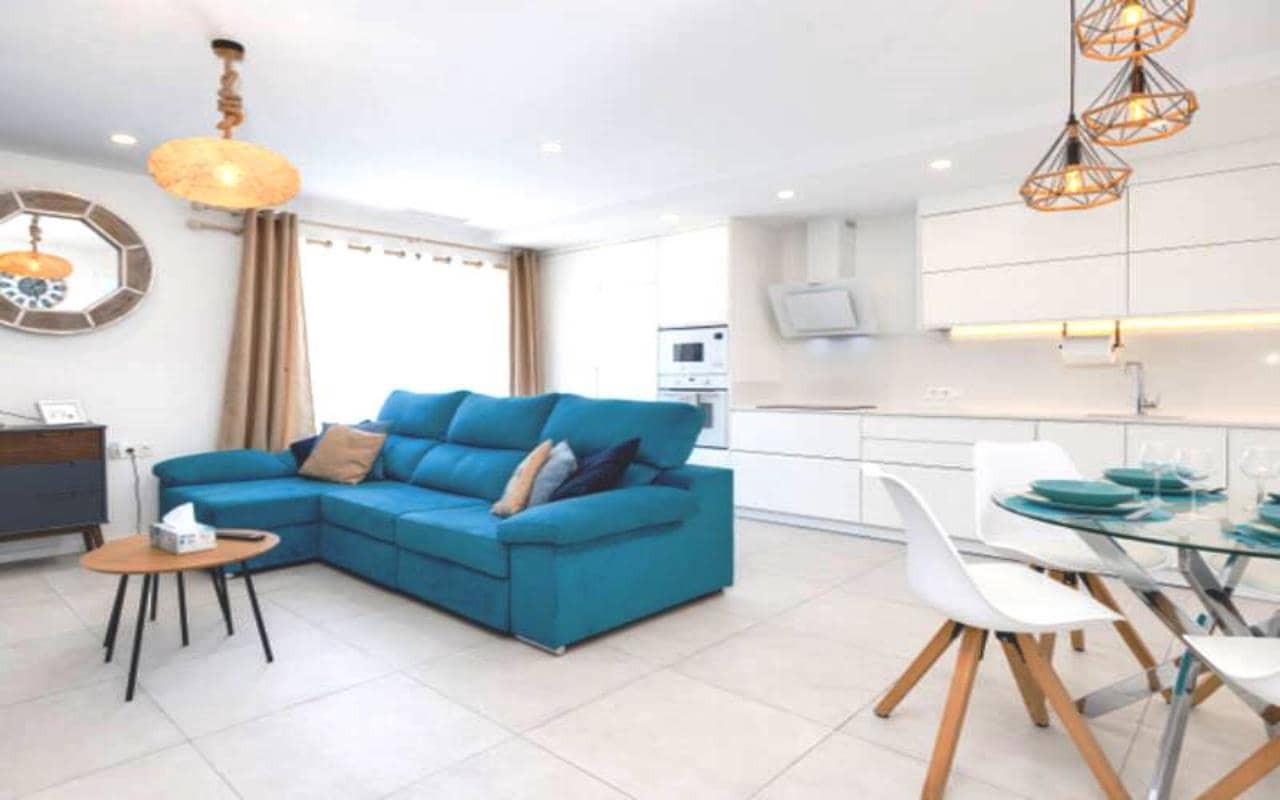 2 makuuhuone Huoneisto myytävänä paikassa Playa Flamenca mukana uima-altaan 
autotalli - 259 000 € (Ref: 8934533)