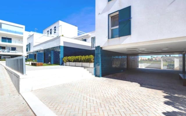 2 makuuhuone Huoneisto myytävänä paikassa Playa Flamenca, Orihuela mukana uima-altaan 
autotalli - 259 000 € (Ref: 8934533)