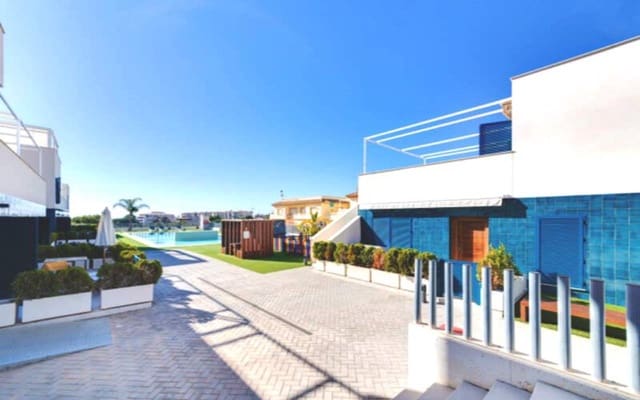 2 makuuhuone Huoneisto myytävänä paikassa Playa Flamenca, Orihuela mukana uima-altaan 
autotalli - 259 000 € (Ref: 8934533)