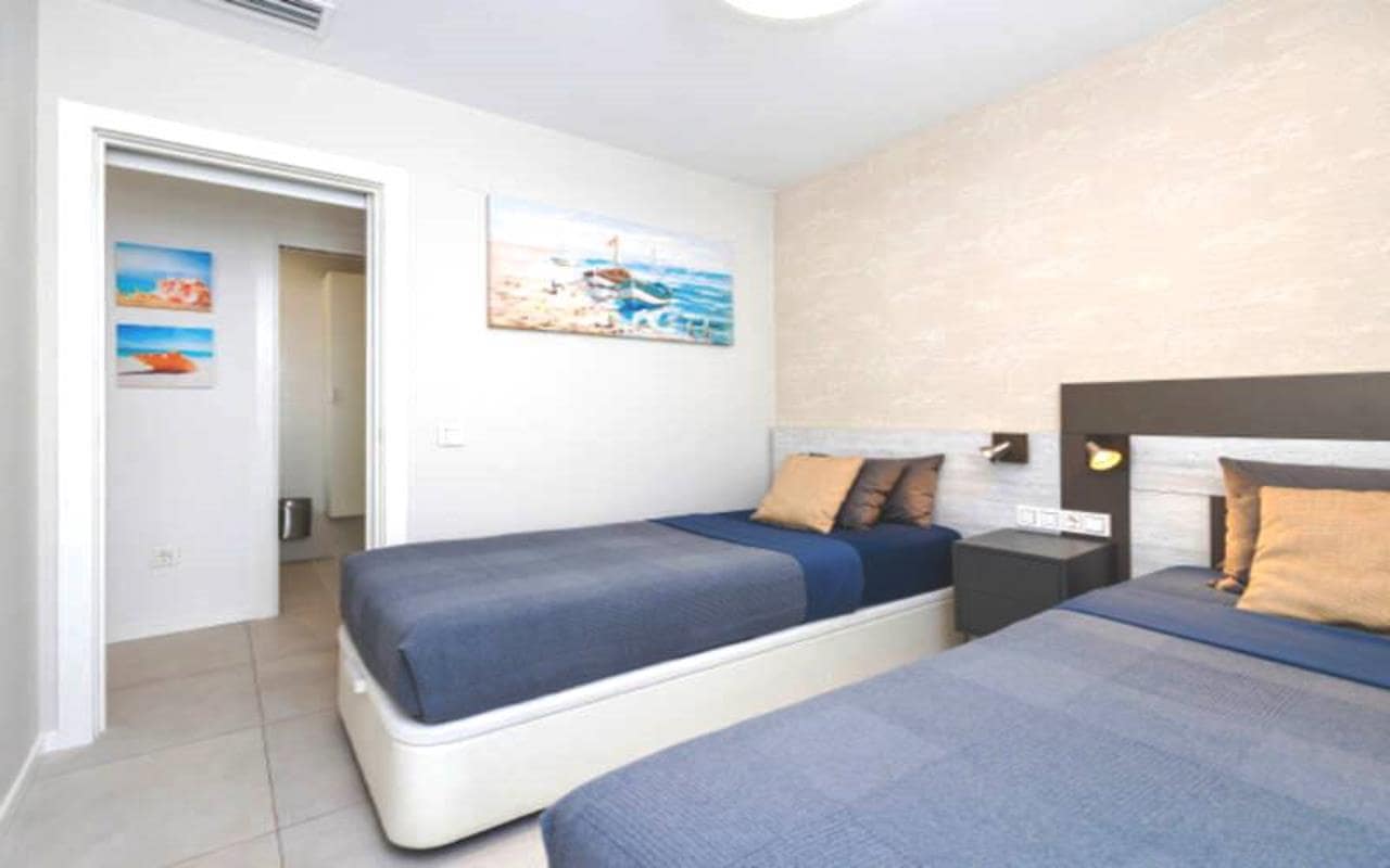 2 makuuhuone Huoneisto myytävänä paikassa Playa Flamenca mukana uima-altaan 
autotalli - 259 000 € (Ref: 8934533)