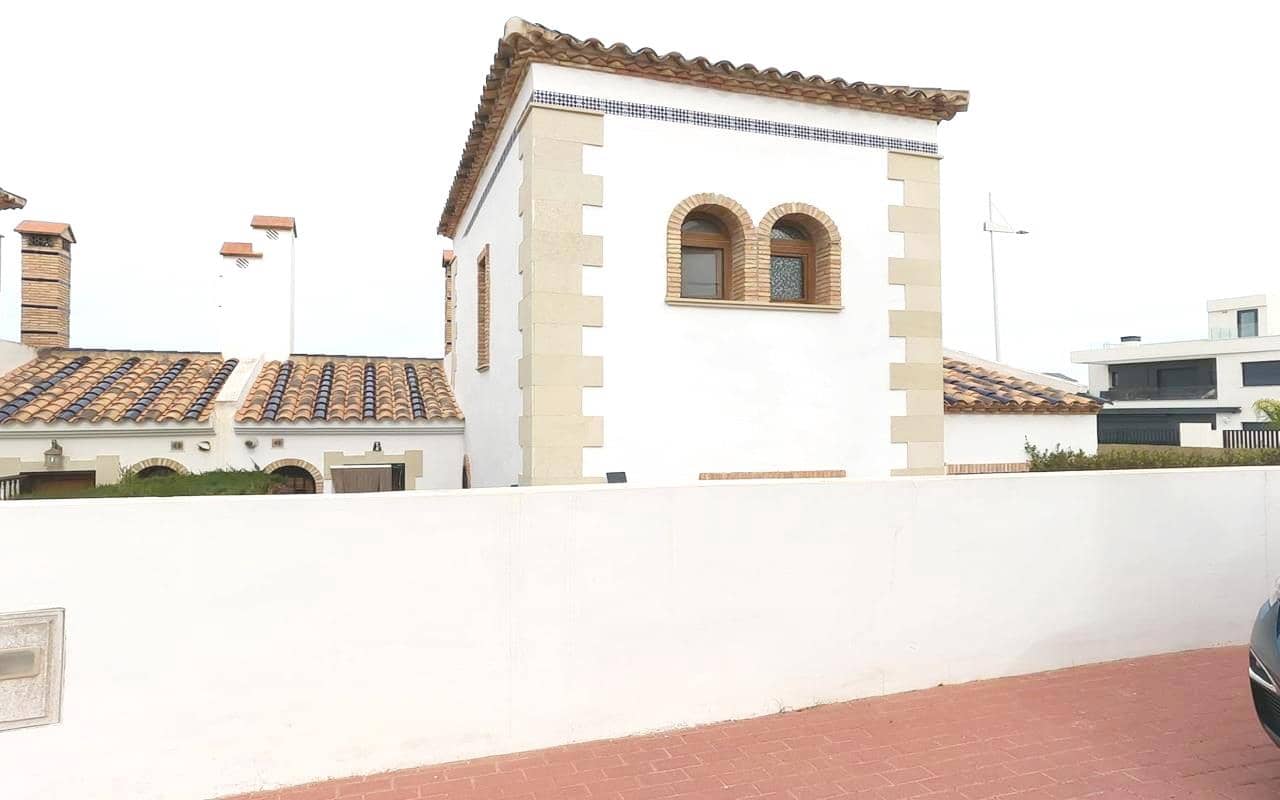 4 makuuhuone Huvila myytävänä paikassa Algorfa mukana uima-altaan 
autotalli - 359 900 € (Ref: 8936330)