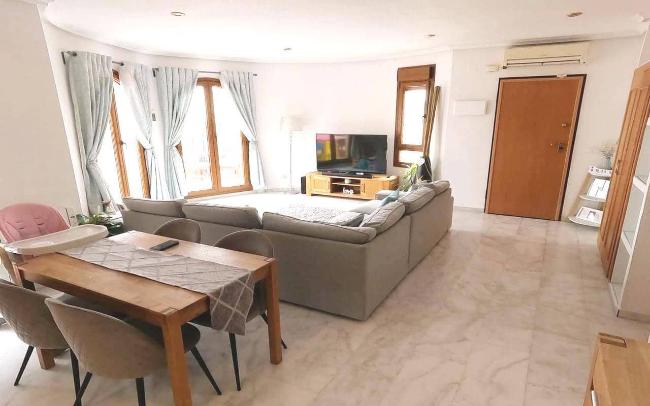 4 makuuhuone Huvila myytävänä paikassa Algorfa mukana uima-altaan 
autotalli - 359 900 € (Ref: 8936330)